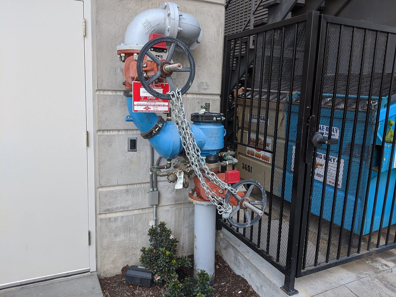 Burst Pipe and Freeze Damage Repair by the Blackland team